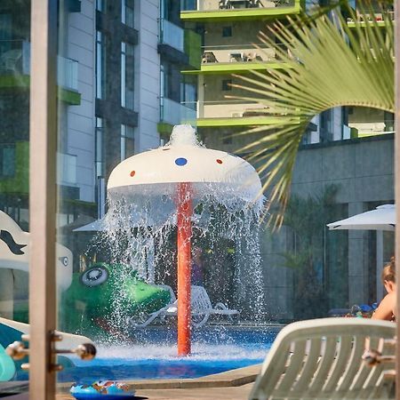 Sunfest Aparthotel Pool & Spa Mamaia Nord Năvodari Exteriör bild