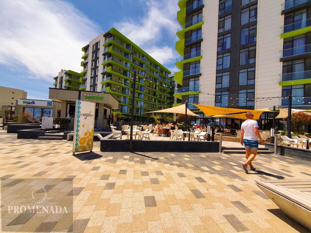 Sunfest Aparthotel Pool & Spa Mamaia Nord Năvodari Exteriör bild