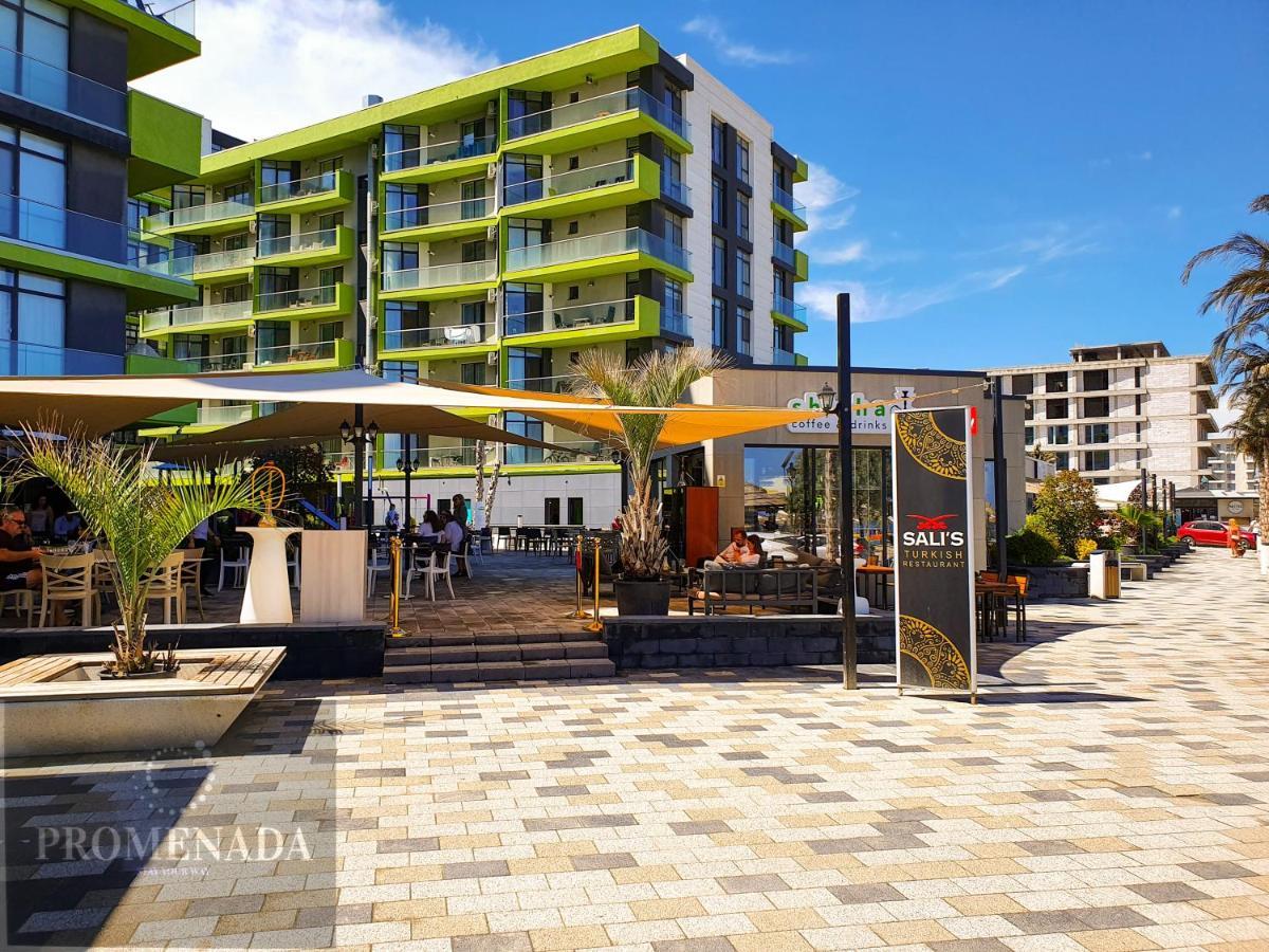 Sunfest Aparthotel Pool & Spa Mamaia Nord Năvodari Exteriör bild