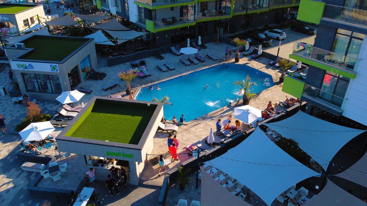 Sunfest Aparthotel Pool & Spa Mamaia Nord Năvodari Exteriör bild